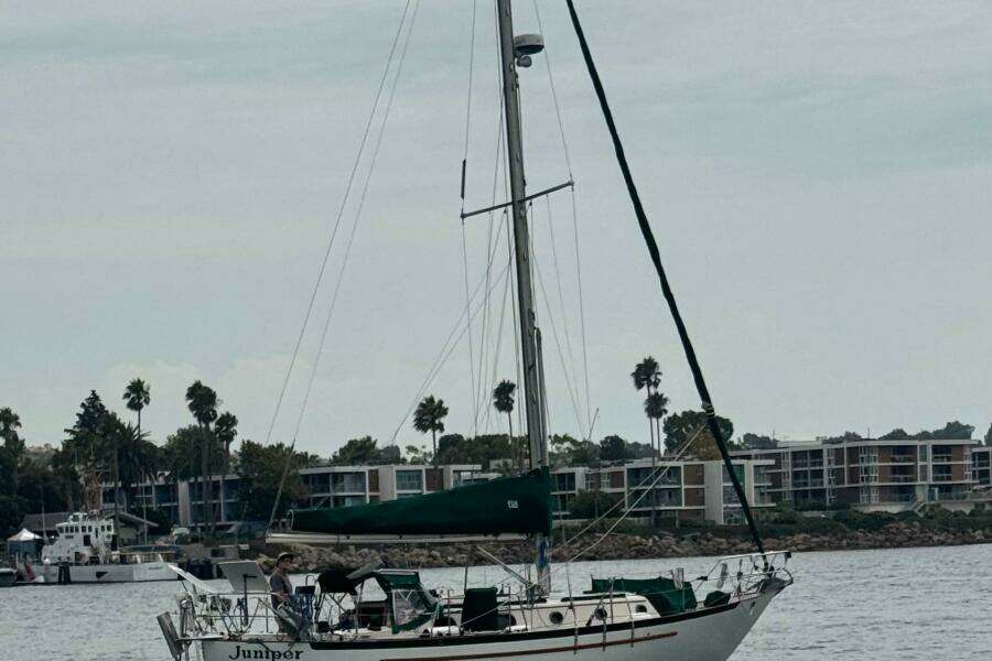 Juniper 34ft Pacific Seacraft Yacht For Sale