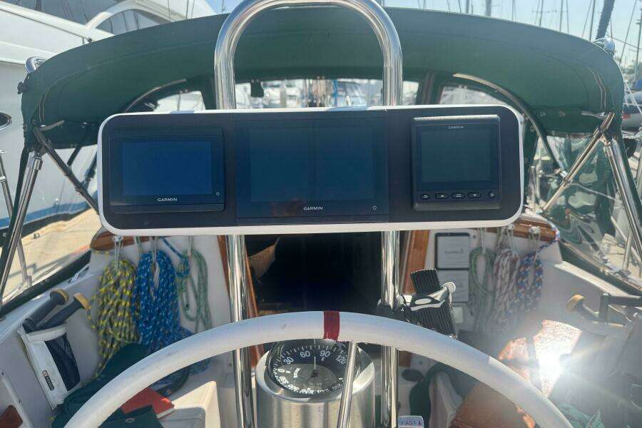 Juniper 34ft Pacific Seacraft Yacht For Sale