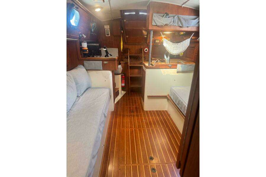 Juniper 34ft Pacific Seacraft Yacht For Sale