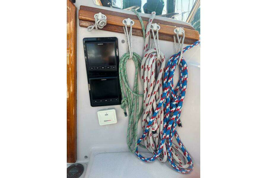 Juniper 34ft Pacific Seacraft Yacht For Sale