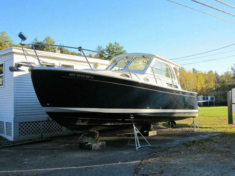 Two 0 Seven 30ft Back Cove Yacht For Sale