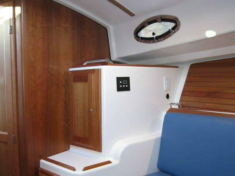 Two 0 Seven 30ft Back Cove Yacht For Sale