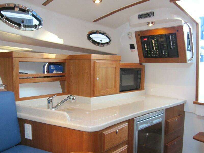 Two 0 Seven 30ft Back Cove Yacht For Sale