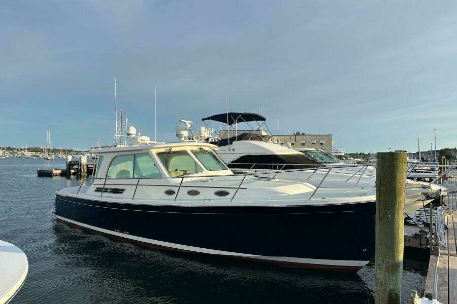 Blue Heron 37ft Back Cove Yacht For Sale