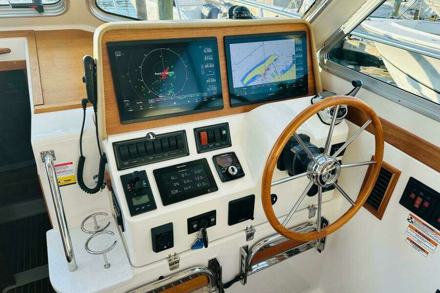 Blue Heron 37ft Back Cove Yacht For Sale