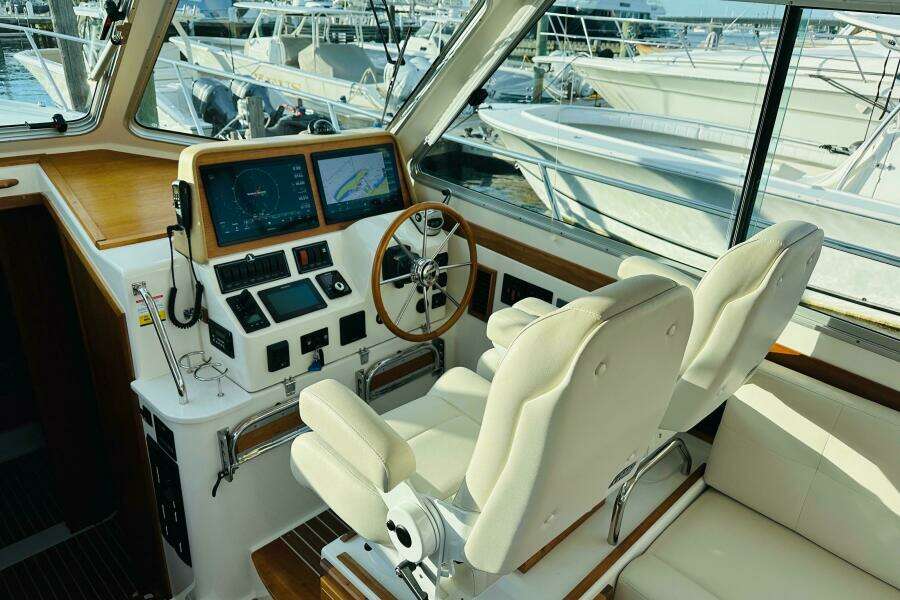 Blue Heron 37ft Back Cove Yacht For Sale