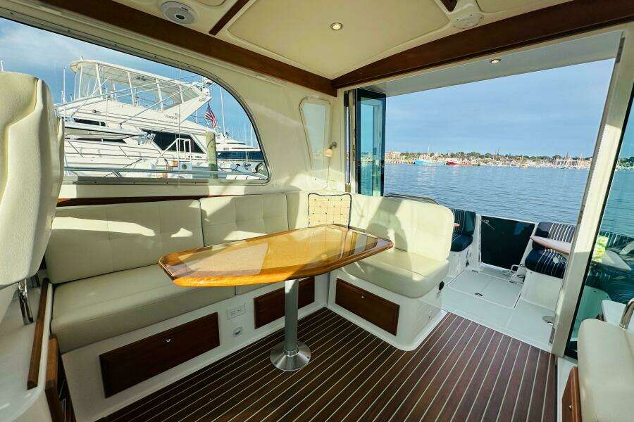 Blue Heron 37ft Back Cove Yacht For Sale