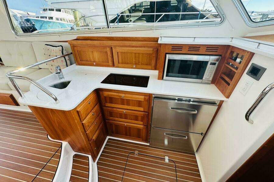 Blue Heron 37ft Back Cove Yacht For Sale