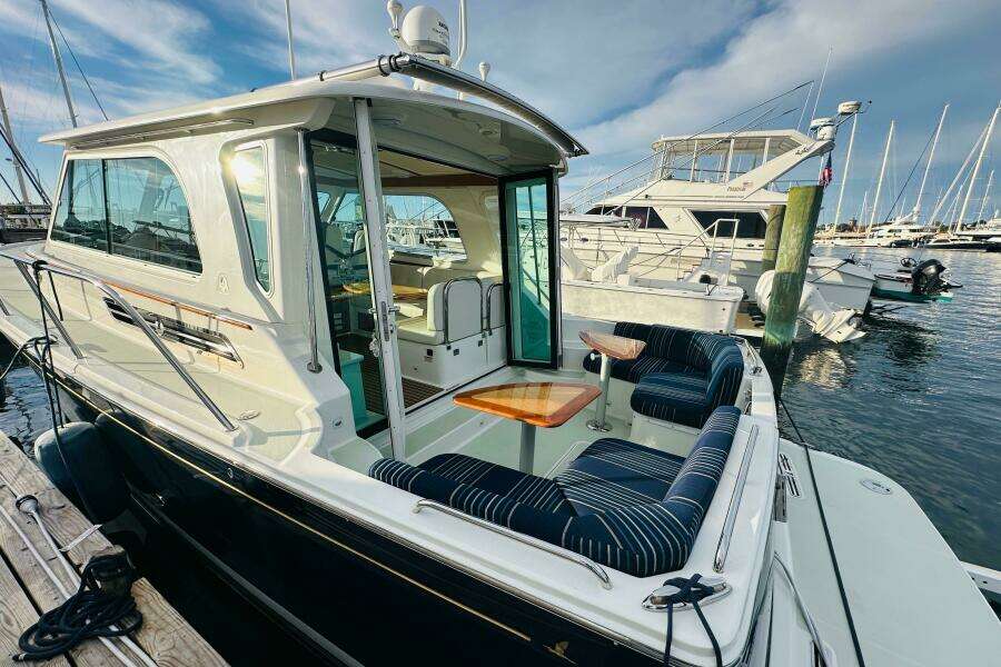 Blue Heron 37ft Back Cove Yacht For Sale
