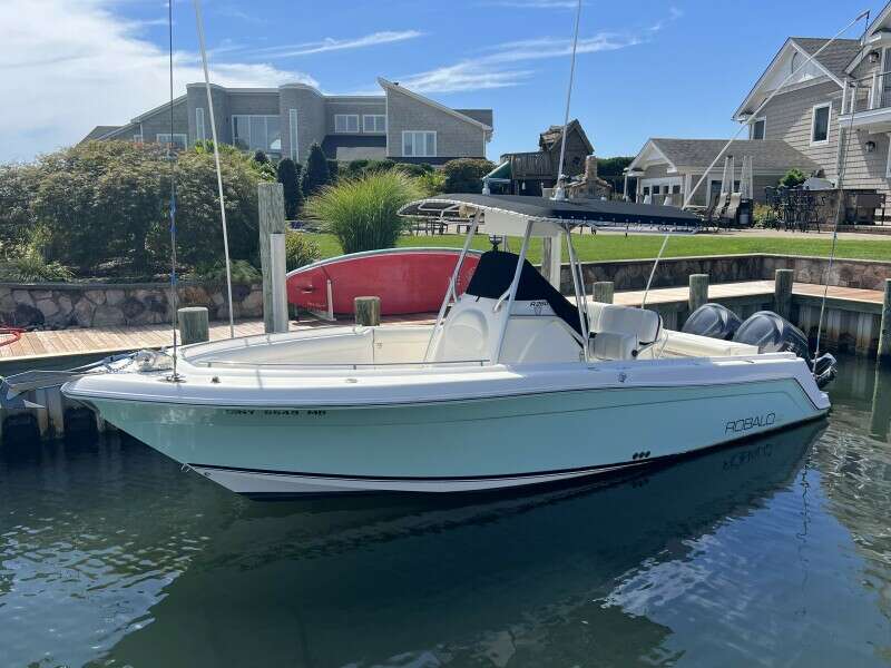 26ft Robalo Yacht For Sale