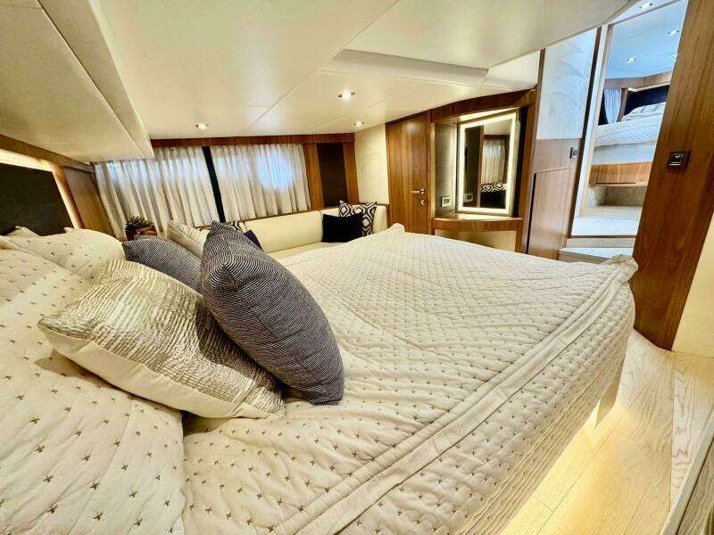 45ft Absolute Yacht For Sale