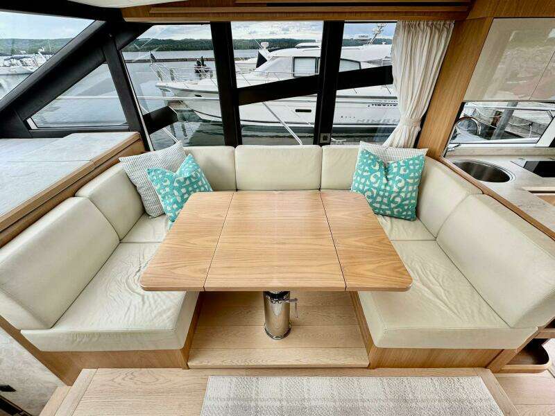 45ft Absolute Yacht For Sale