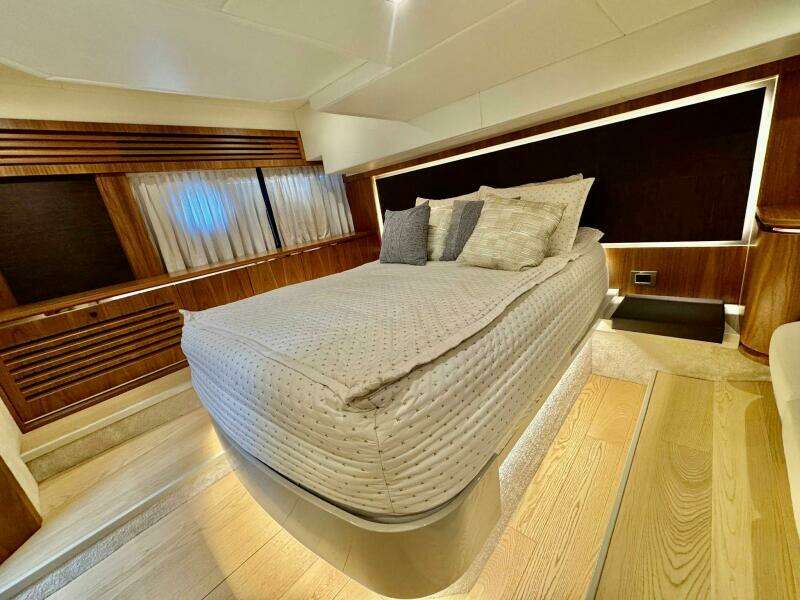 45ft Absolute Yacht For Sale