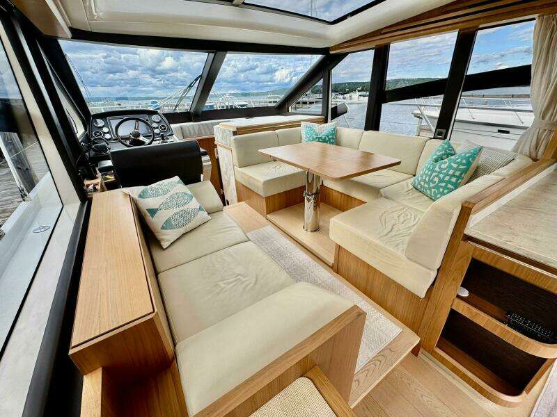 45ft Absolute Yacht For Sale