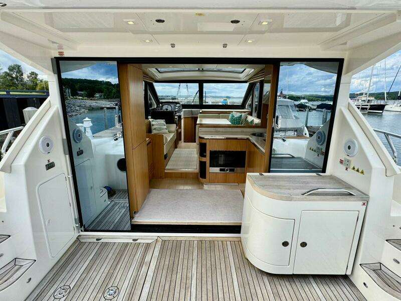 45ft Absolute Yacht For Sale