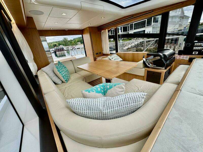 45ft Absolute Yacht For Sale