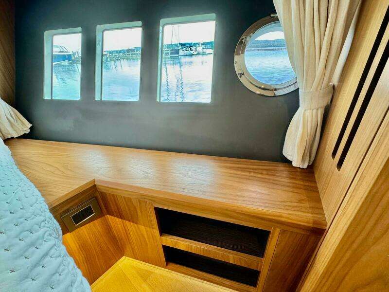 45ft Absolute Yacht For Sale