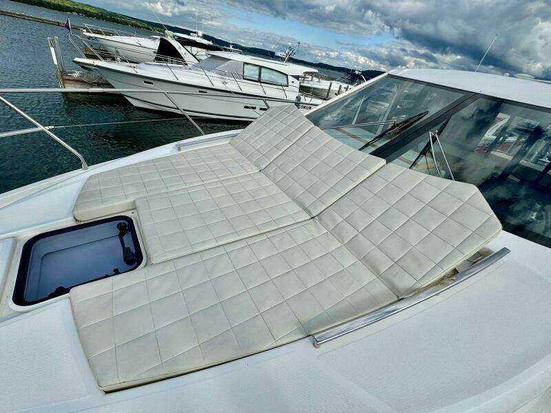 45ft Absolute Yacht For Sale
