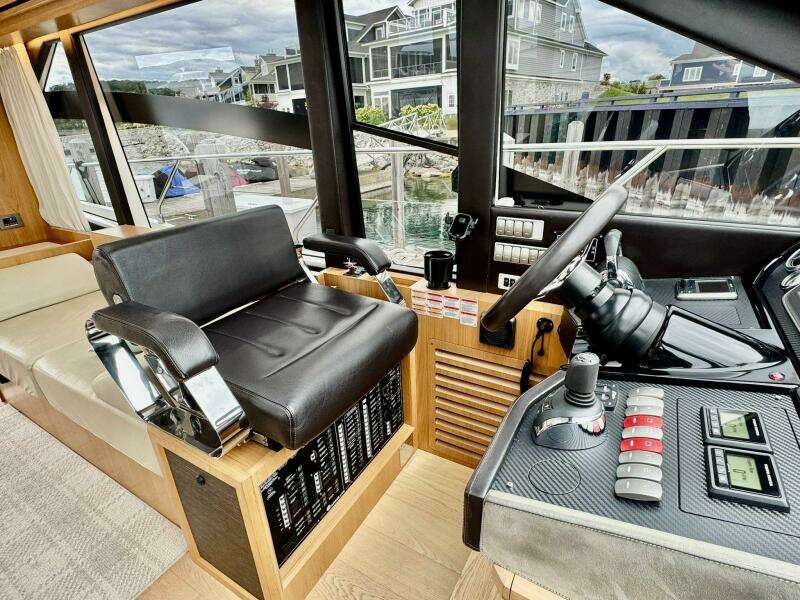 45ft Absolute Yacht For Sale