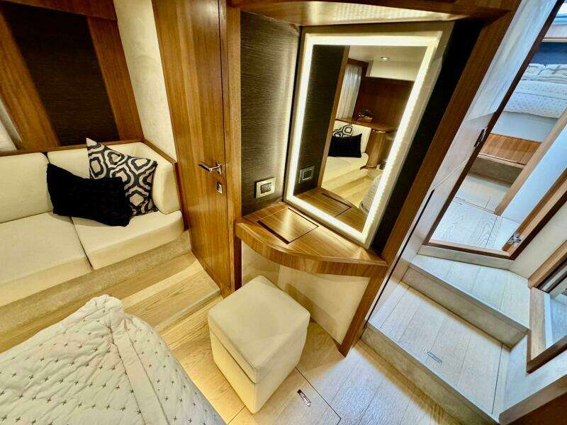 45ft Absolute Yacht For Sale
