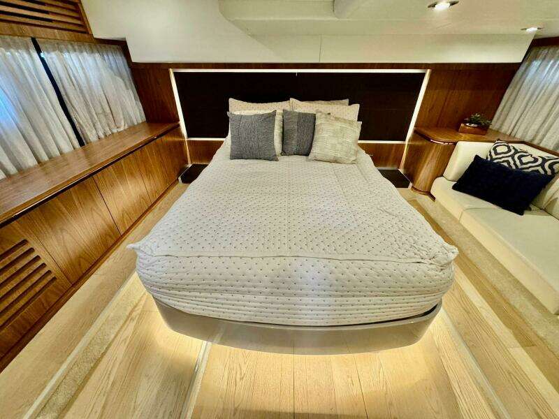 45ft Absolute Yacht For Sale