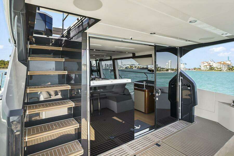 Raw Wave 68ft Fairline Yacht For Sale
