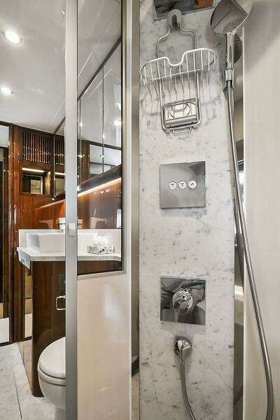 Raw Wave 68ft Fairline Yacht For Sale