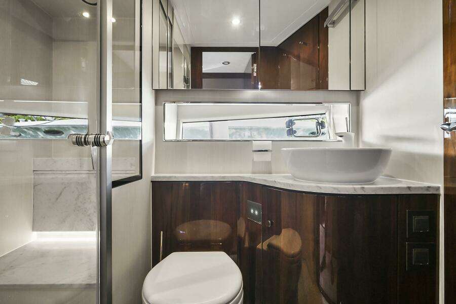 Raw Wave 68ft Fairline Yacht For Sale