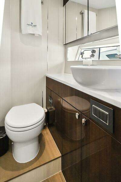 Raw Wave 68ft Fairline Yacht For Sale