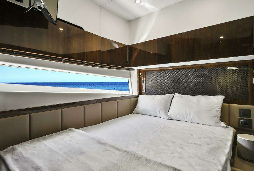 Raw Wave 68ft Fairline Yacht For Sale