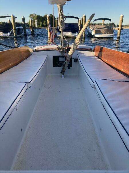 26ft Pearson Yacht For Sale