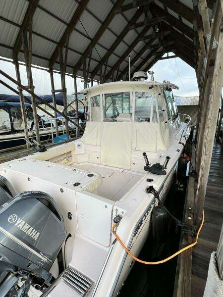 33ft Grady White Yacht For Sale