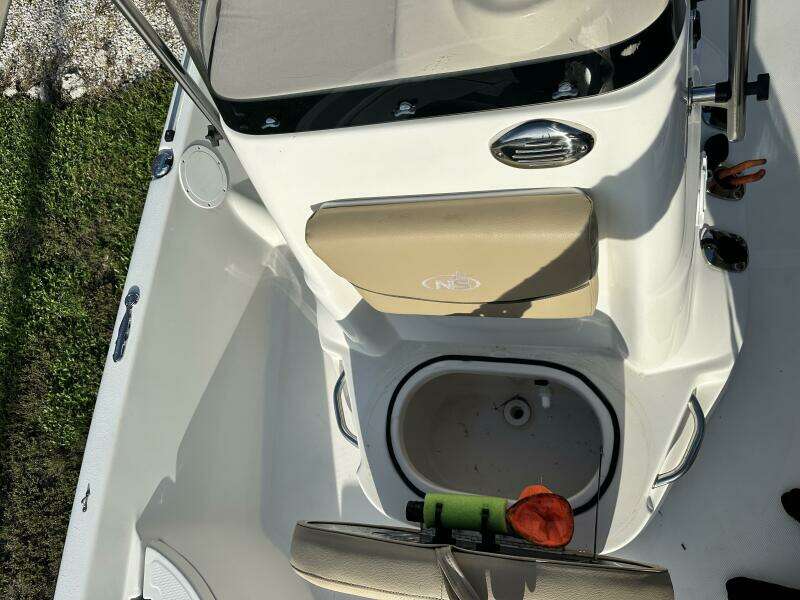 21ft NauticStar Yacht For Sale