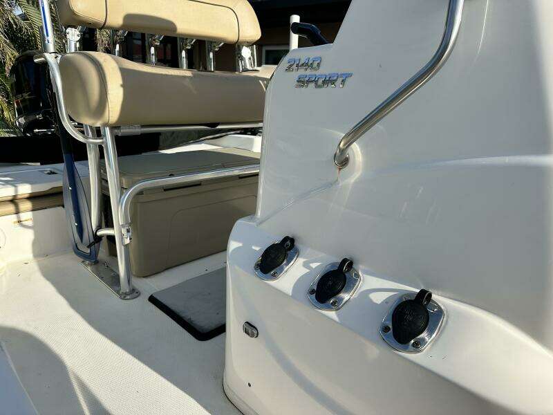 21ft NauticStar Yacht For Sale