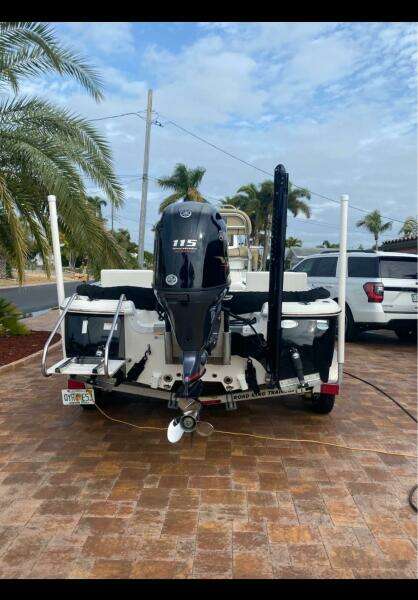 21ft NauticStar Yacht For Sale