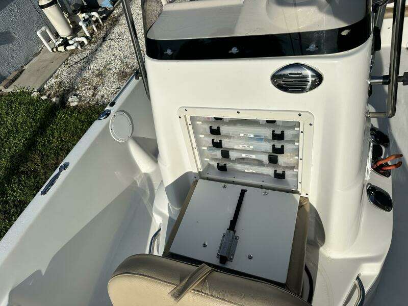 21ft NauticStar Yacht For Sale
