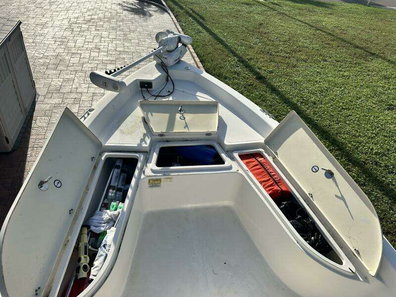 21ft NauticStar Yacht For Sale
