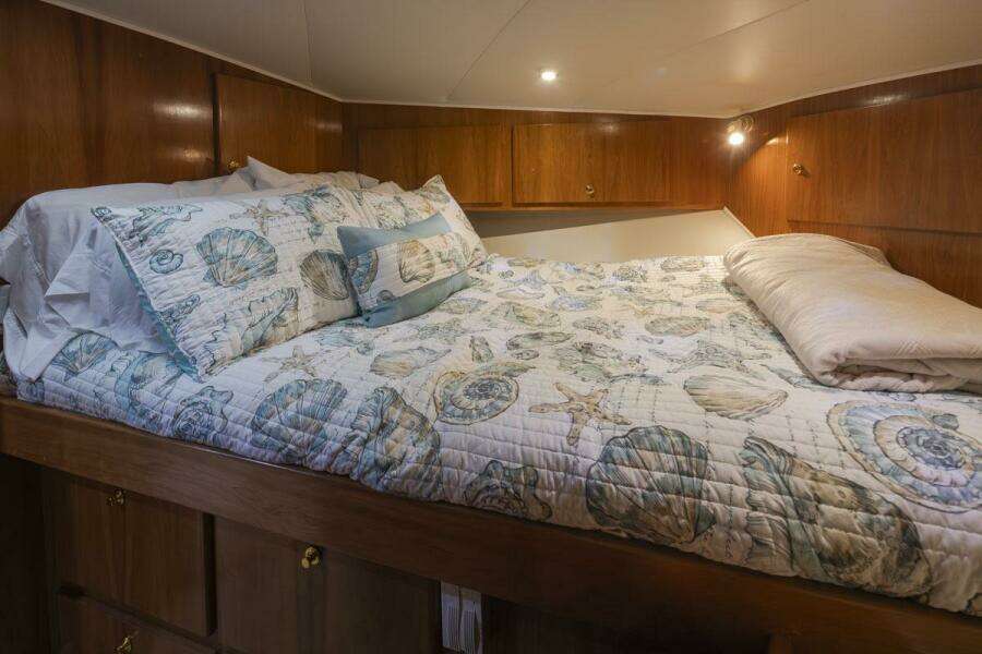 Y Knot 48ft Navigator Yacht For Sale