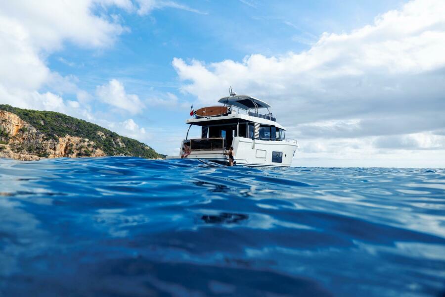 56' 2026 Beneteau Swift Trawler 54