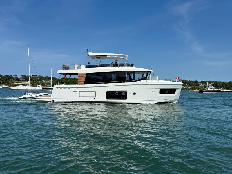 56' 2026 Beneteau Swift Trawler 54