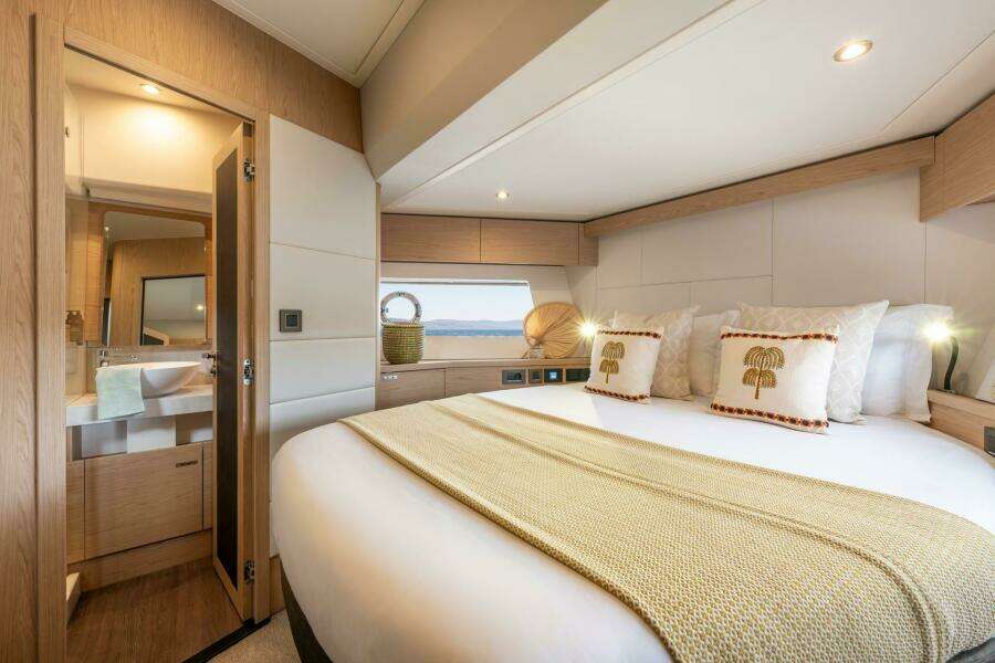 56ft Beneteau Yacht For Sale