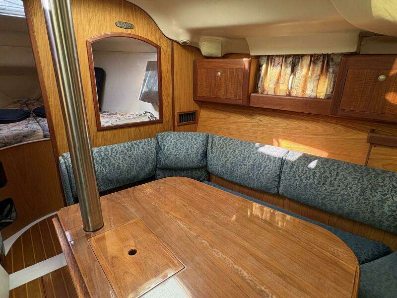 Selah 38ft Hunter Yacht For Sale