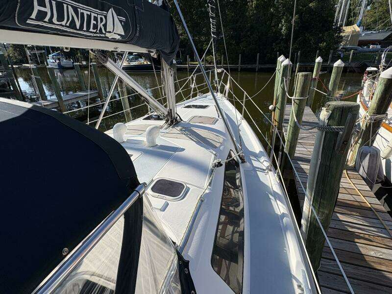 Selah 38ft Hunter Yacht For Sale