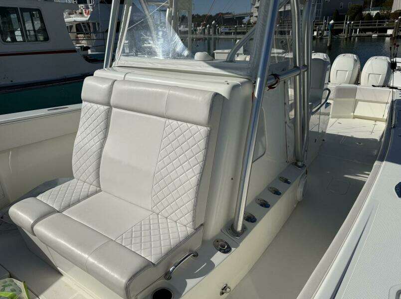 Showtime 39ft SeaVee Yacht For Sale