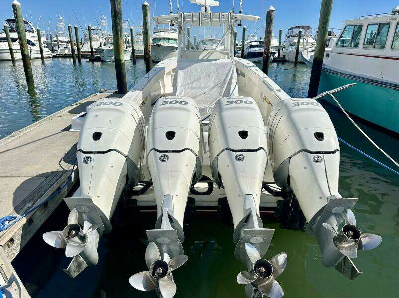 Showtime 39ft SeaVee Yacht For Sale