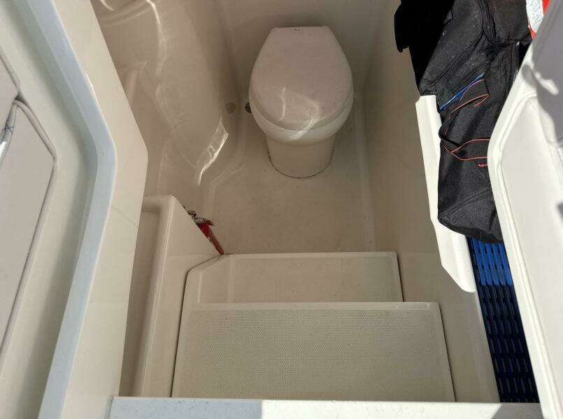 Showtime 39ft SeaVee Yacht For Sale