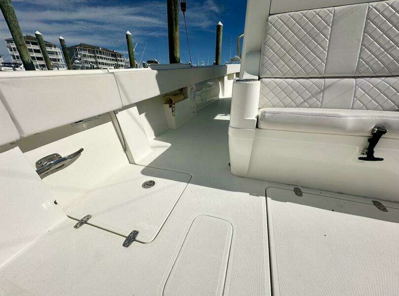 Showtime 39ft SeaVee Yacht For Sale