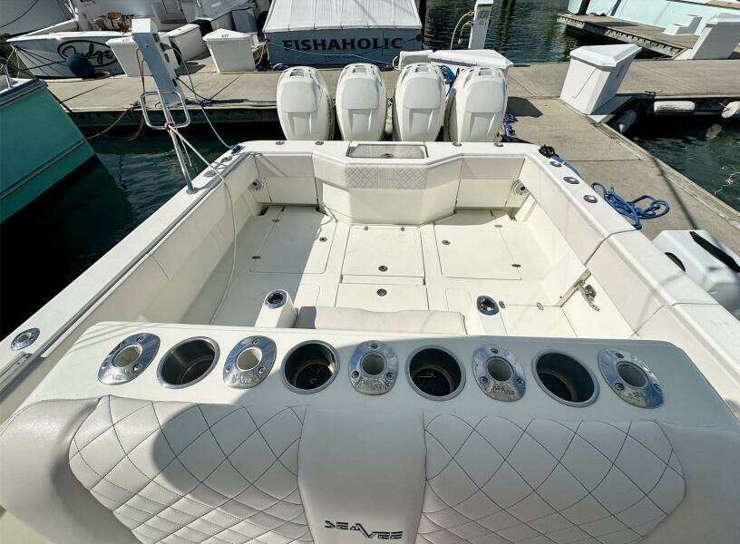 Showtime 39ft SeaVee Yacht For Sale
