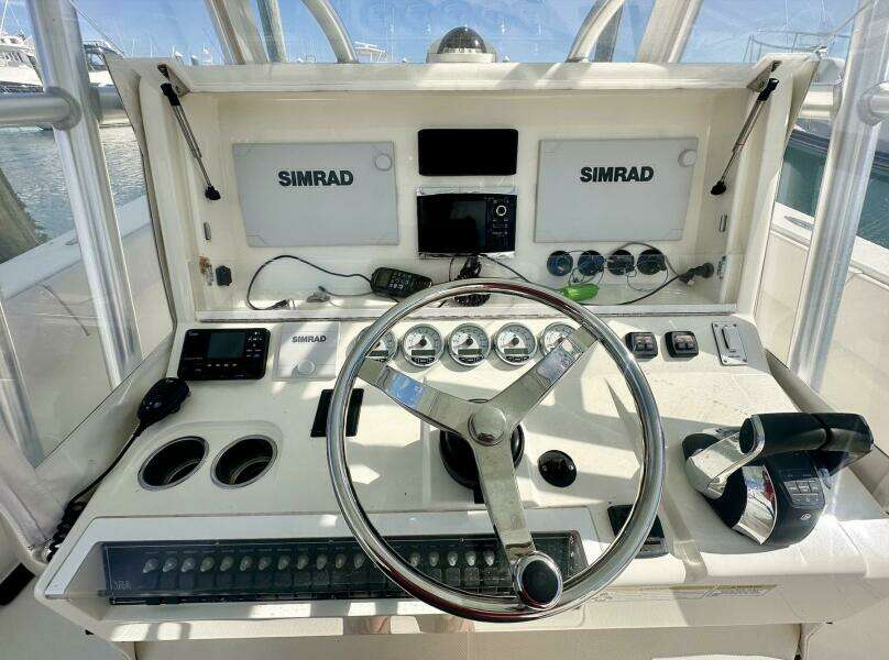 Showtime 39ft SeaVee Yacht For Sale