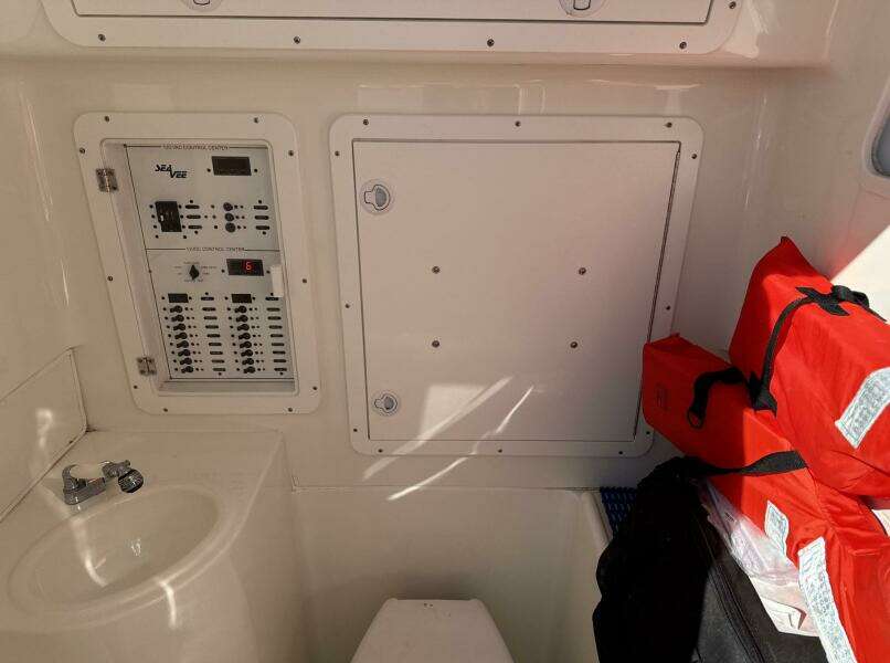 Showtime 39ft SeaVee Yacht For Sale